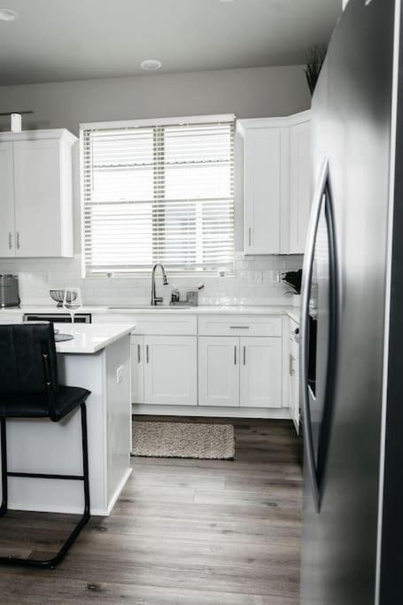 New Luxury Townhome Youngsville Екстер'єр фото